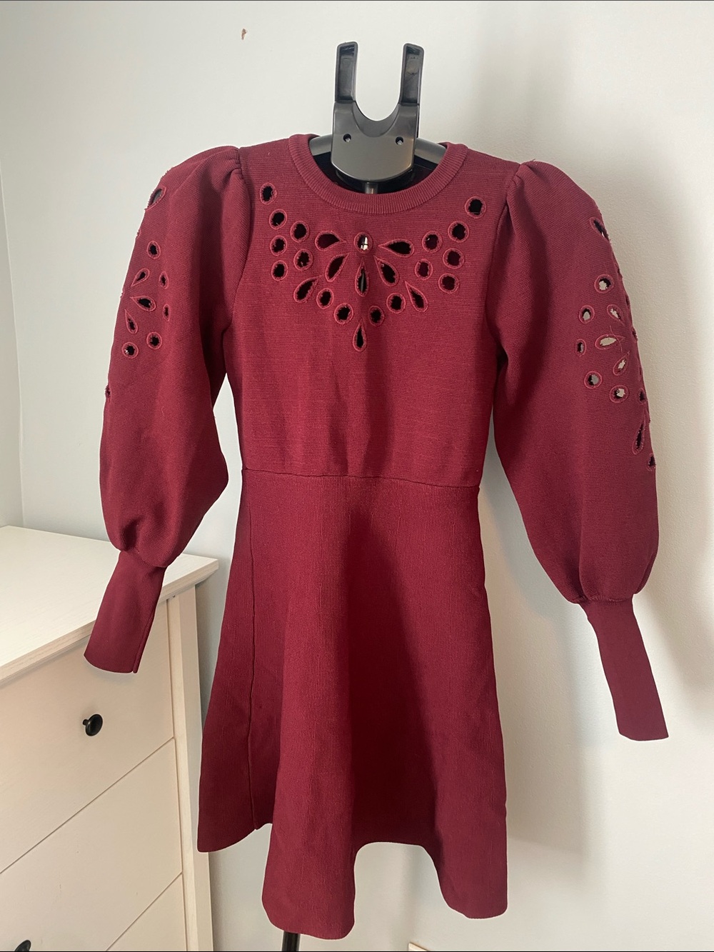 Express womens Burgundy Eyelet Puff Sleeve Dress